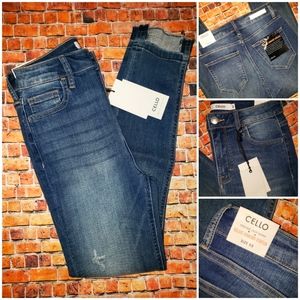 NWT Cello Blue Jeans